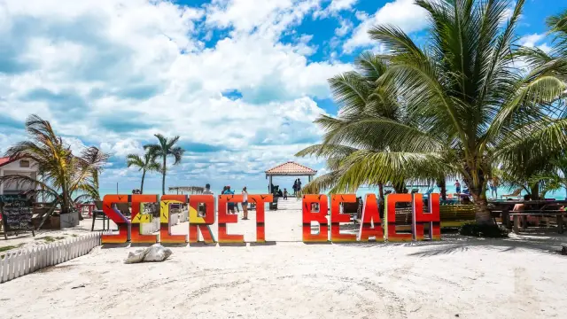 Secret Beach Belize Update 2026: New Homes, Construction & Growth