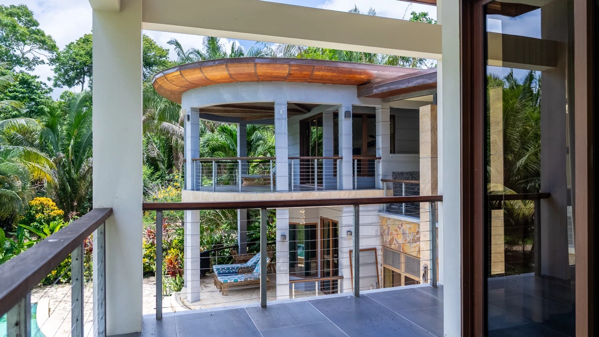 FULLY FURNISHED 3-BEDROOM HOME WITH POOL ON 1.3 ACRES