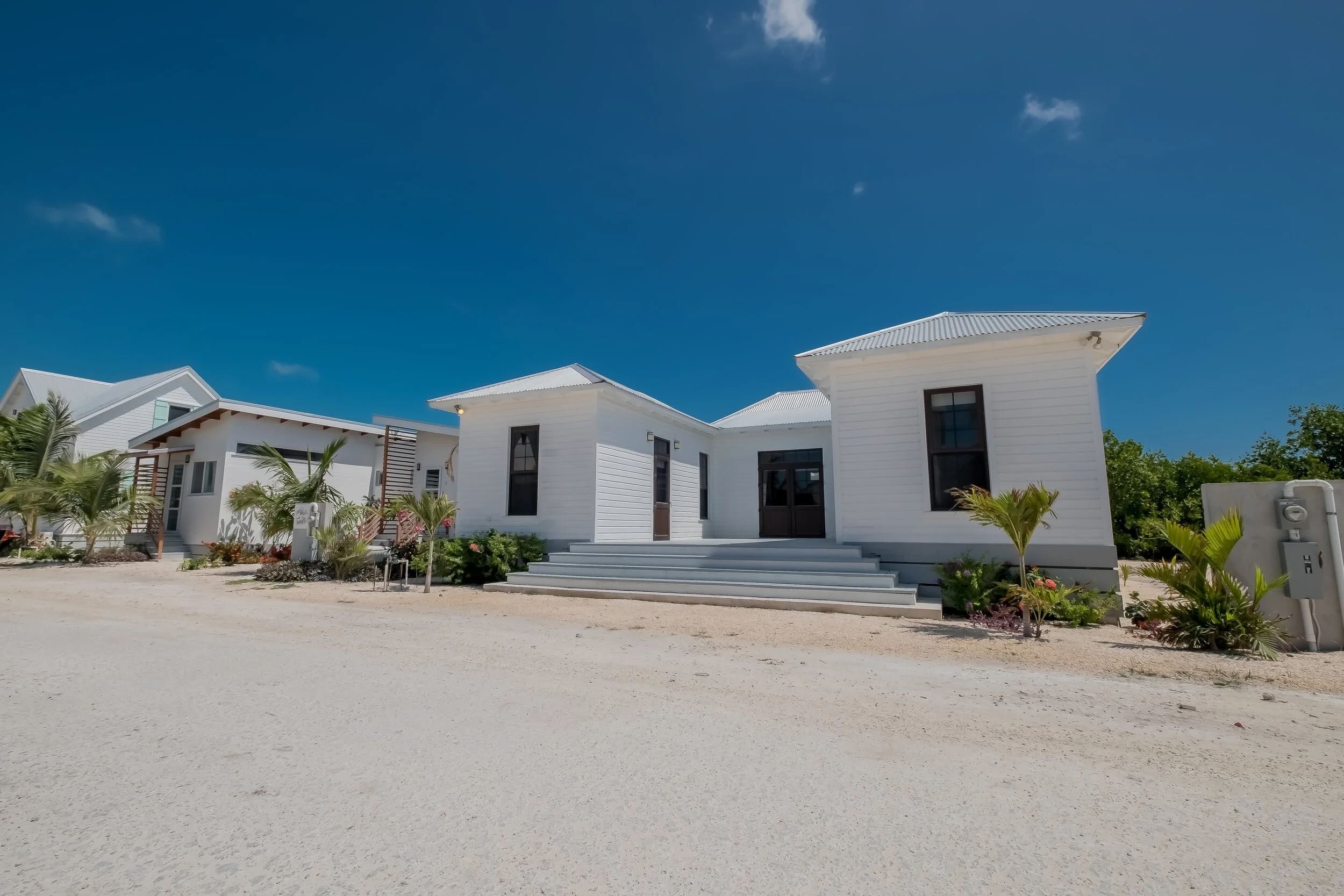 Lot 11, Sugar Caye, Mahogany Bay - Image 4