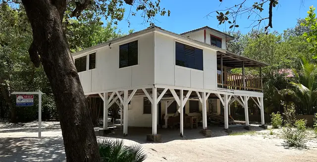 3 Bedroom Home Near Placencia Village