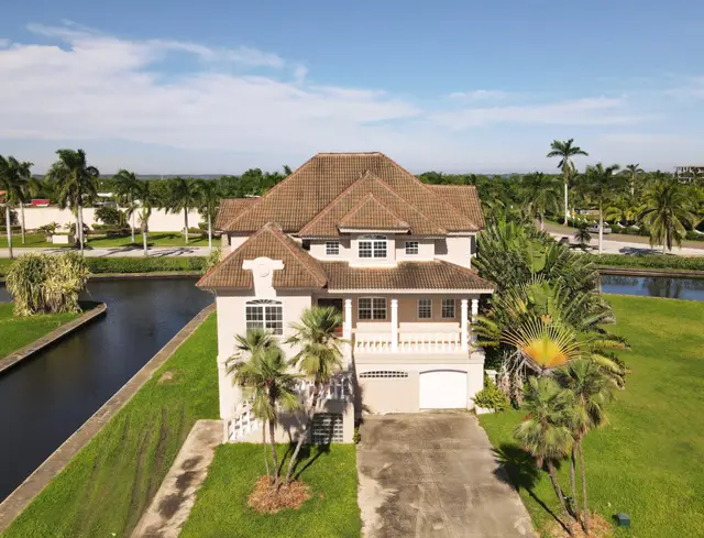 Stunning One of a Kind Water Front Home in Placencia Residences